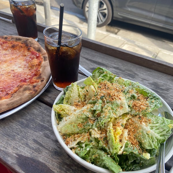 Pitfire Artisan Pizza Downtown Manhattan Beach 401 Manhattan Beach Blvd