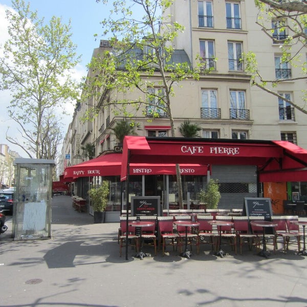 5/10/2013 tarihinde Emilie D.ziyaretçi tarafından Café Pierre'de çekilen fotoğraf