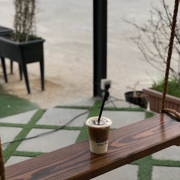 Foto tirada no(a) Swing coffee house por ريم em 8/20/2019