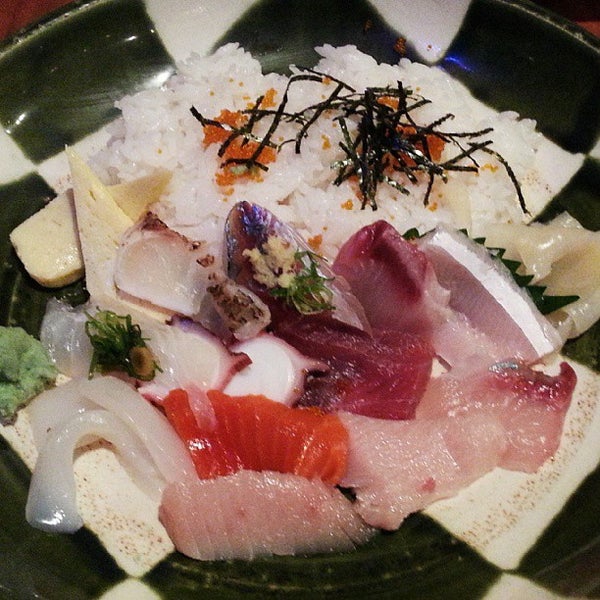 Photo taken at Sushi Hachi by Dennis P. on 10/20/2013