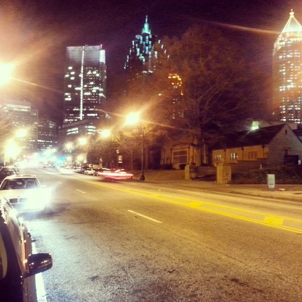 Photo taken at Residence Inn Atlanta Midtown/Peachtree at 17th by Matt W. on 1/25/2014