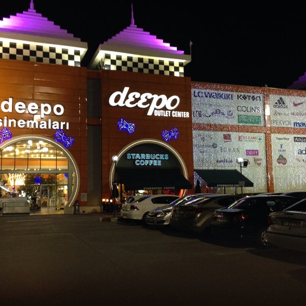 Das Foto wurde bei Deepo Outlet Center von Константин Н. am 12/30/2013 aufgenommen