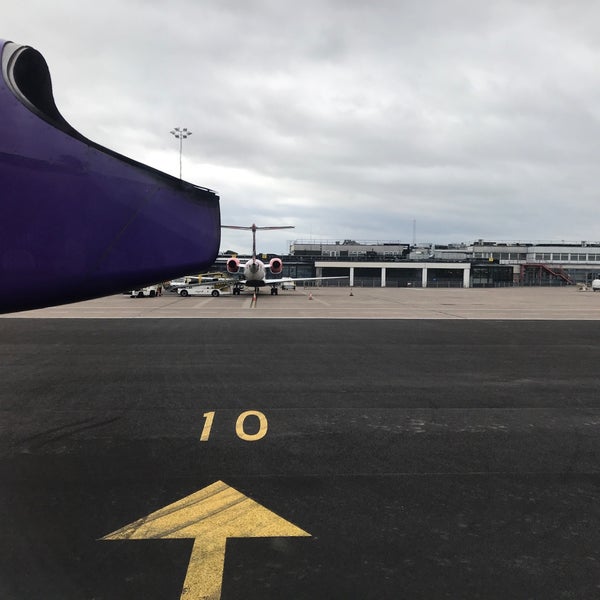 รูปภาพถ่ายที่ East Midlands Airport (EMA) โดย F A. เมื่อ 9/12/2019