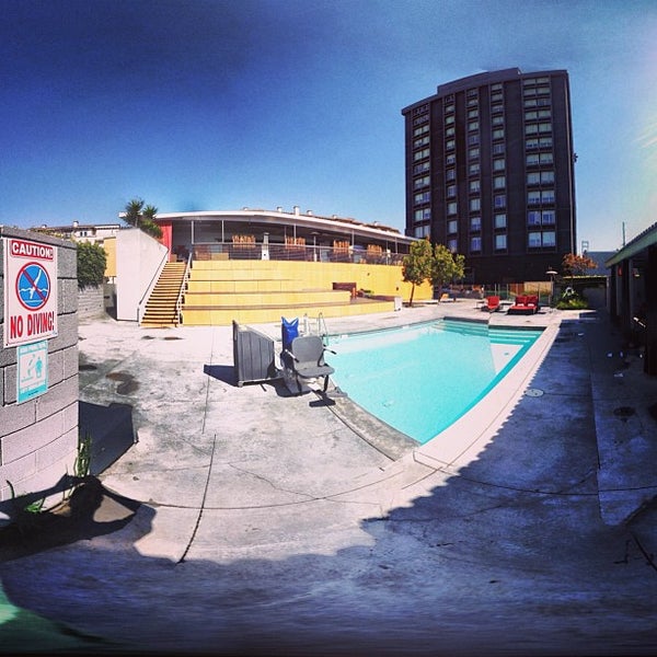 Custom Hotel Hotel in Playa del Rey