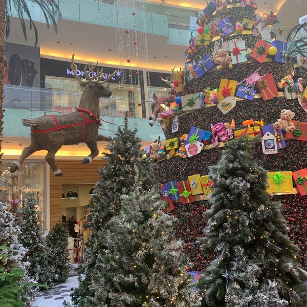 Foto scattata a Ágora Mall da Flores Para M. il 1/3/2020