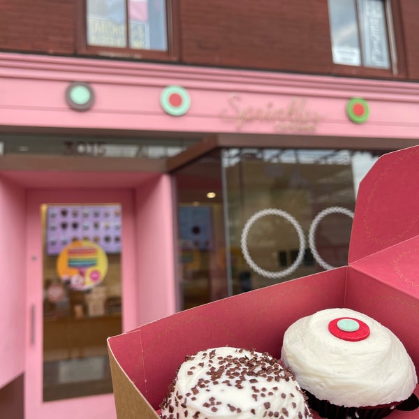 Photo taken at Sprinkles Georgetown by Ali A. on 6/19/2021