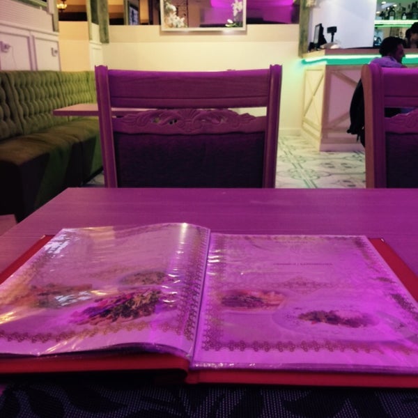 Foto tomada en Massimo Turkish &amp; Italian Restaurant  por DJ Claude G Miami-Kiev-Geneva el 2/28/2015