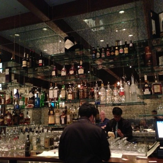 11/12/2012 tarihinde Isaac J.ziyaretçi tarafından Etoile Cuisine et Bar'de çekilen fotoğraf