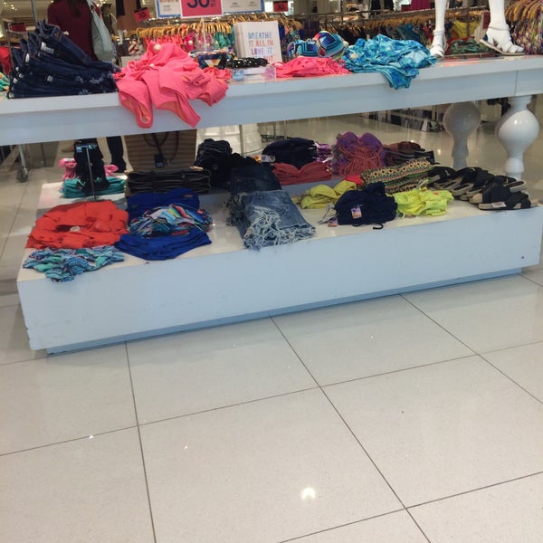 Forever 21 Clothing Store in Arlington