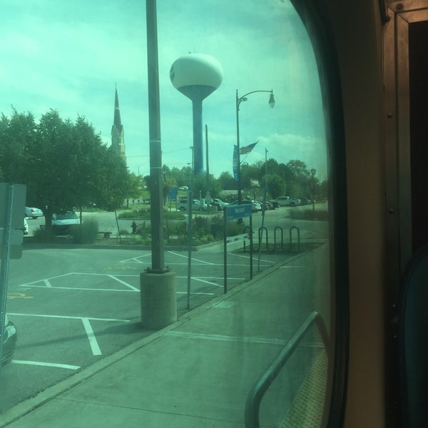 Photos at Metra Harvard 10 tips