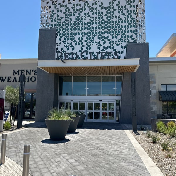 Red Cliffs Mall Shopping Mall in Saint