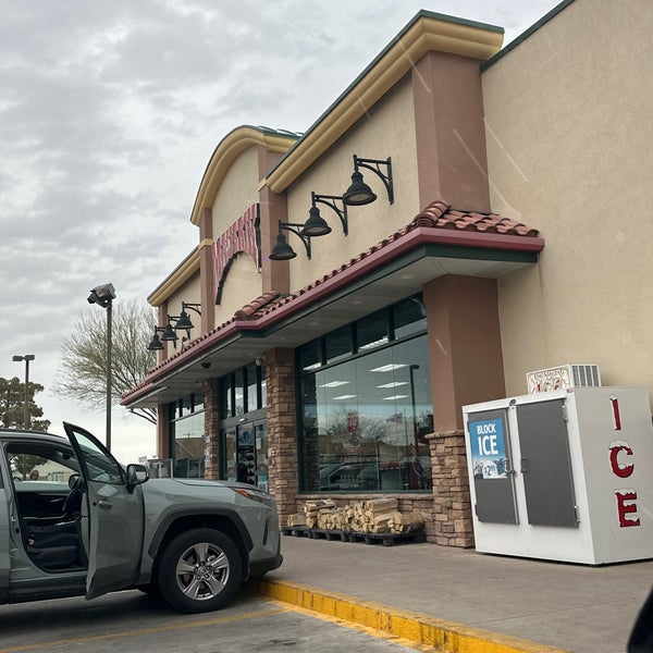 Maverik Adventures First Stop 185 visitors