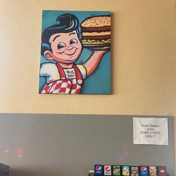 Bob's Big Boy American Restaurant in Norco