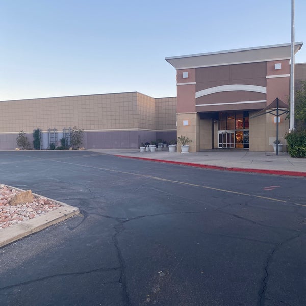Photos at Red Cliffs Mall Shopping Mall in Saint