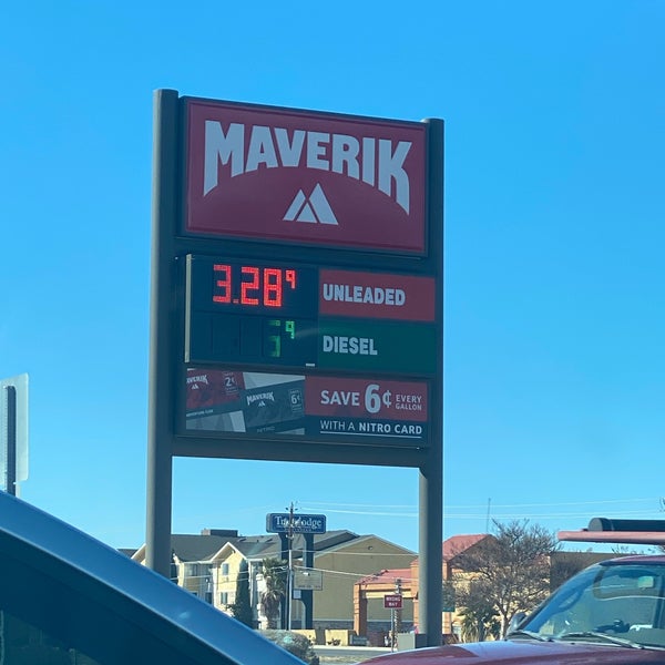 Maverik 471 3480 East Andy Devine Avenue