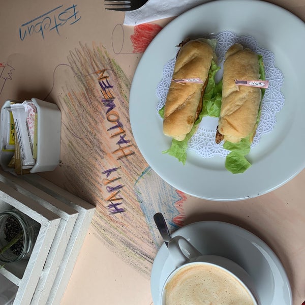 Lucía Pie House & Grill La Floresta Francisco de Orellana 155