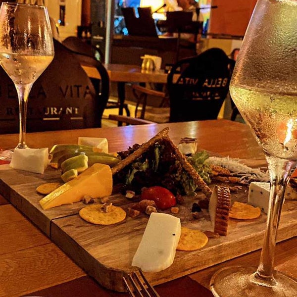 6/6/2022 tarihinde Zeynepziyaretçi tarafından Bella Vita Restaurant &amp; Bar'de çekilen fotoğraf