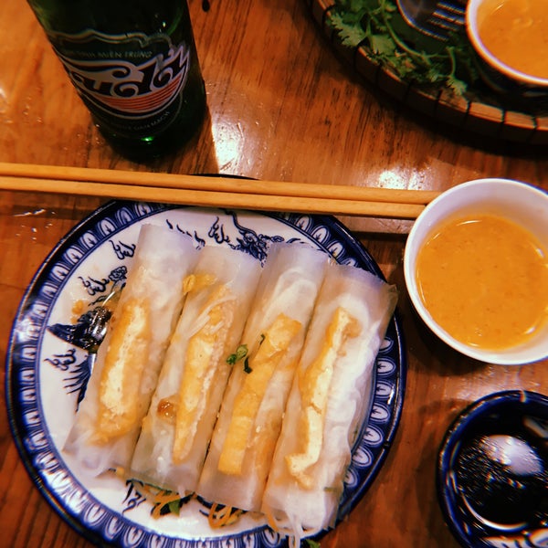 2/1/2020 tarihinde Chloe F.ziyaretçi tarafından Madam Thu: Taste of Hue'de çekilen fotoğraf