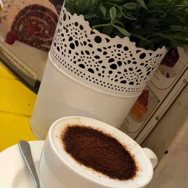 Foto tomada en Sokak Cafe &amp; Restaurant  por Murat el 10/27/2019