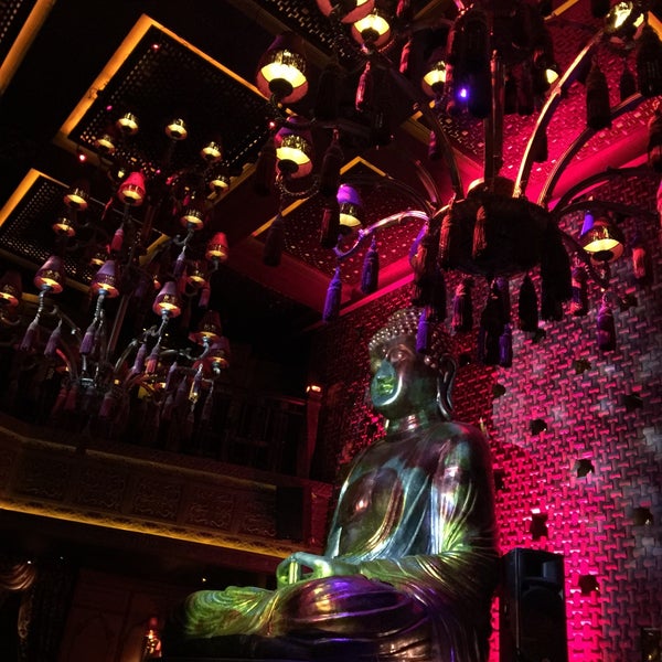 Foto tirada no(a) Buddha Bar por Melisa M. em 10/22/2015