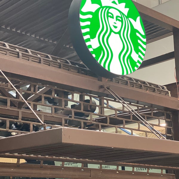 Foto scattata a Starbucks da Omar K. il 3/25/2021
