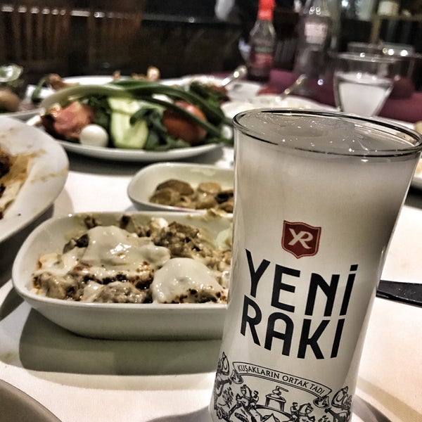 10/12/2017에 Cennett kpmz ✔️님이 Garson Şükrü&#39;nün Yeri에서 찍은 사진