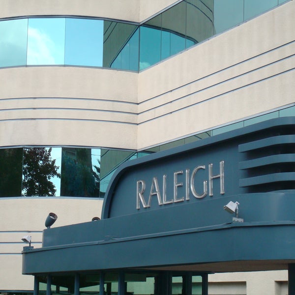 Снимок сделан в Raleigh Studios Hollywood пользователем Raleigh Studios Hollywood 2/21/2014