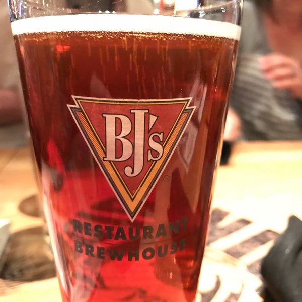 Photo taken at BJ&#39;s Restaurant &amp; Brewhouse by Clint C. on 10/28/2017