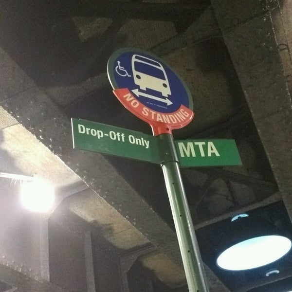 MTA Bus Q25/Q25LTD/Q34/Q65/Q6LTD Sutphin Blvd and 94th Avenue Bus