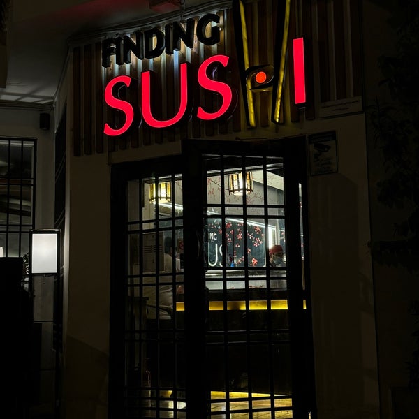 Das Foto wurde bei Finding Sushi von A am 5/9/2024 aufgenommen