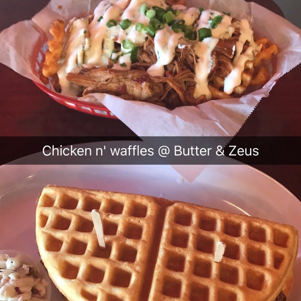 Das Foto wurde bei Butter And Zeus Waffle Sandwiches von Sheila H. am 1/14/2017 aufgenommen