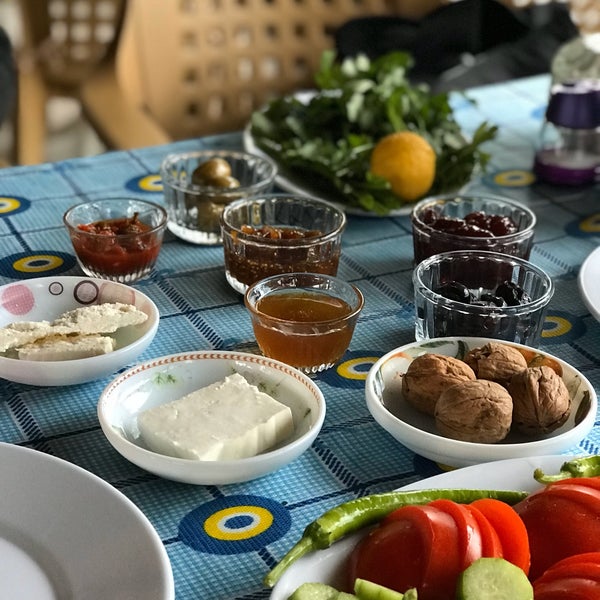 Sefik Bey Kahvalti Bahcesi Home Facebook