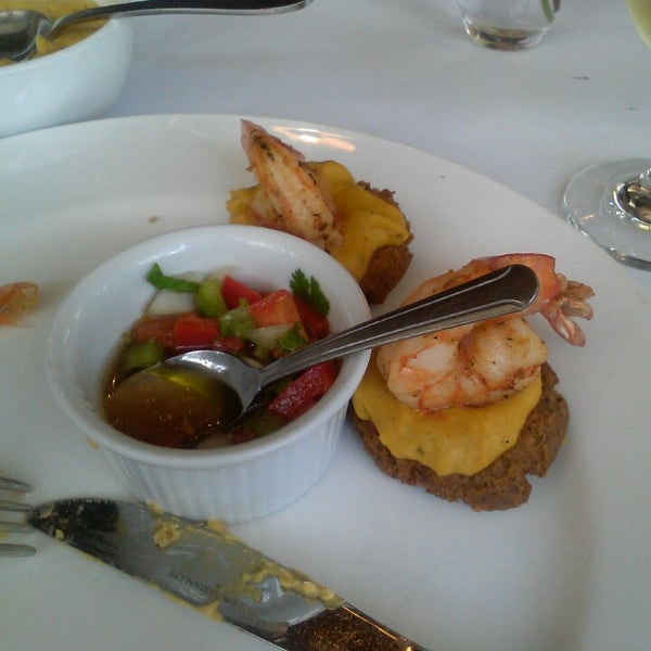 Foto diambil di Malagueta Restaurant oleh Atlanta A. pada 6/28/2013