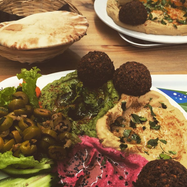 MEZZE hummus & falafel Falafel Restaurant in Stary Mokotów