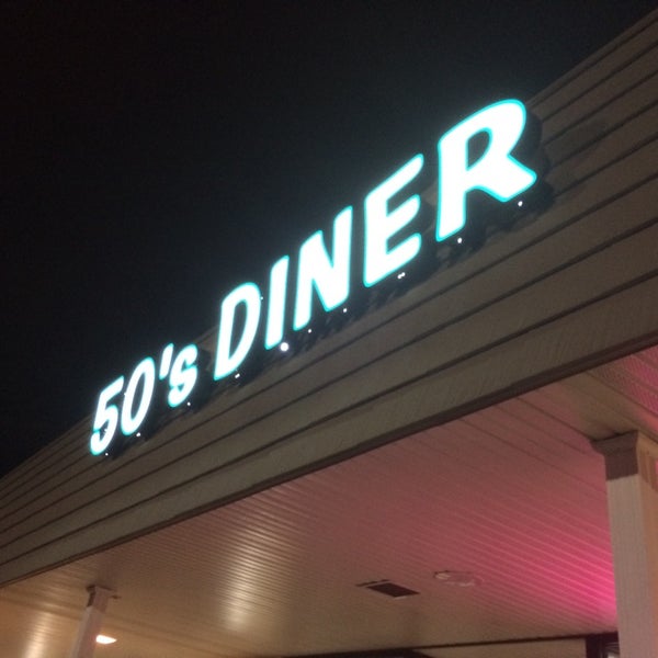 9/14/2014 tarihinde Jamie D.ziyaretçi tarafından The 50&#39;s Diner'de çekilen fotoğraf