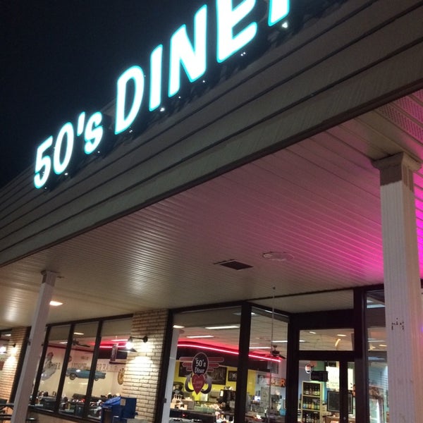 Photo taken at The 50&#39;s Diner by Jamie D. on 9/14/2014
