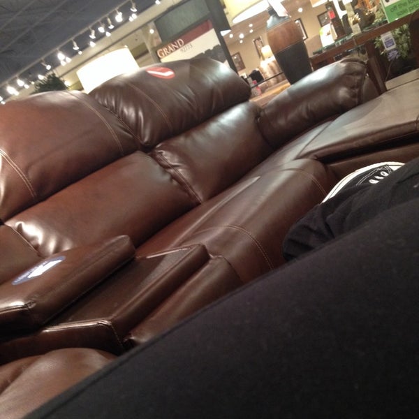 Gardner White Furniture 45300 Hayes Rd