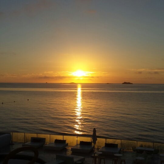 รูปภาพถ่ายที่ Santos Ibiza Suites โดย Brenda C. เมื่อ 10/2/2013