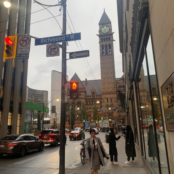 Foto tomada en Toronto Financial District  por Nella V. el 11/4/2019