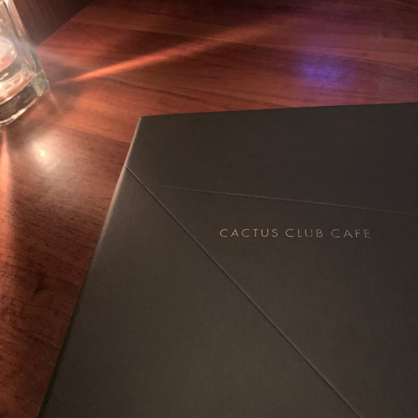 Foto scattata a Cactus Club Cafe da Nella V. il 3/13/2020