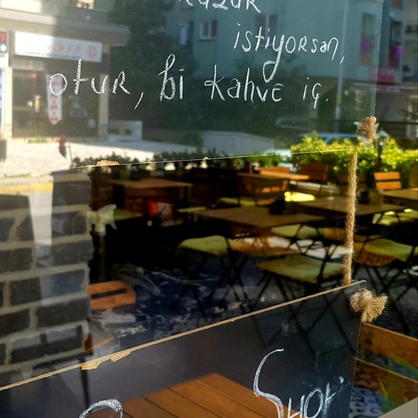 Das Foto wurde bei Filtre Coffee Shop von Burç am 8/25/2019 aufgenommen