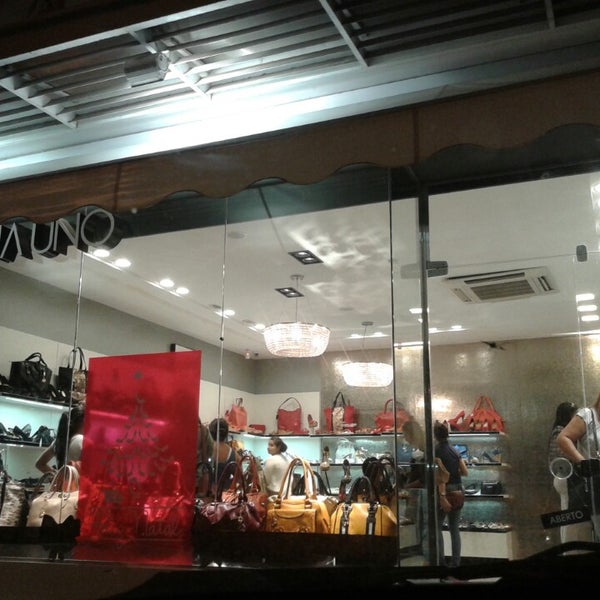 Via Uno - Shoe Store in BOA VISTA