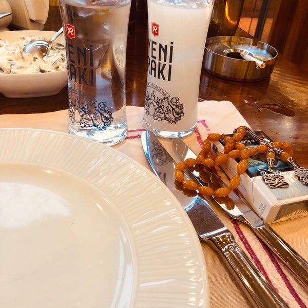 Das Foto wurde bei Kile Restaurant von Hakan Ç. am 7/31/2019 aufgenommen