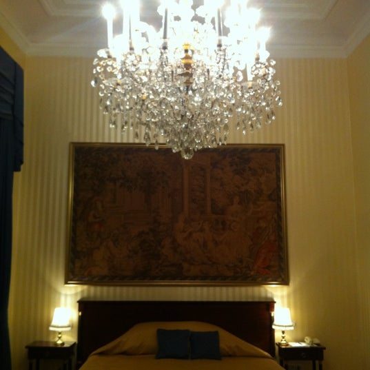 Foto tomada en Hotel Ambassador  por Iskender el 12/14/2012