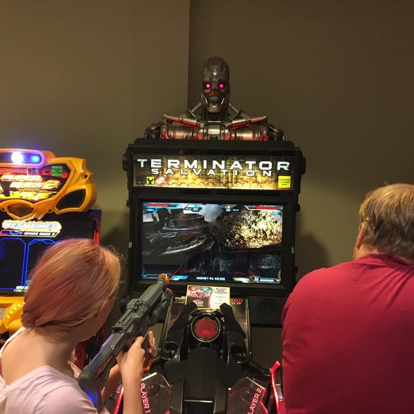 Foto di Regal Solomon Pond Marlborough, MA