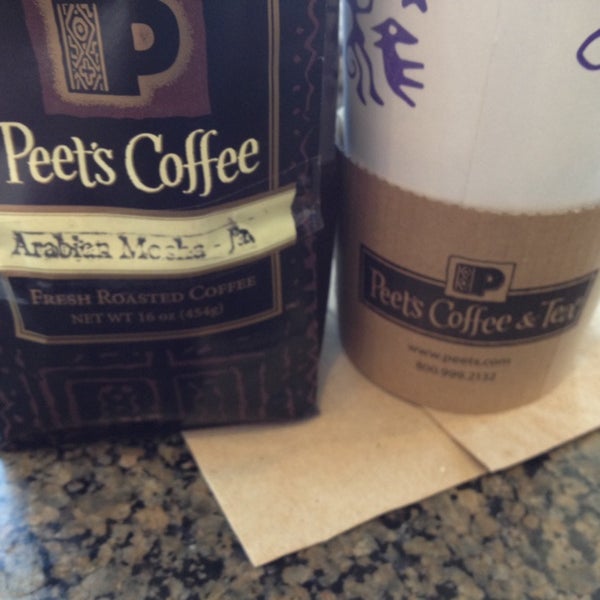 Photo taken at Peet&#39;s Coffee &amp; Tea by Kristiina B. on 5/15/2014