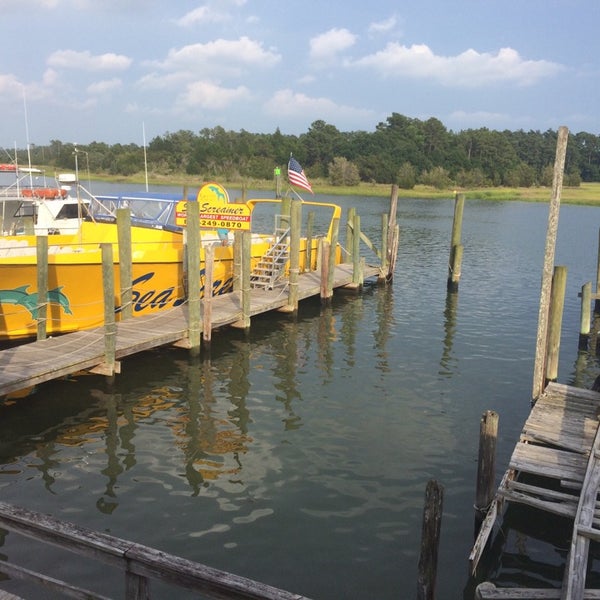 Fibber S On The Water Now Closed Seafood Restaurant