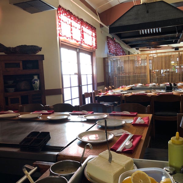 Foto scattata a Kobe Japanese Steak House &amp; Oku&#39;s Sushi Bar da Kris il 3/6/2018