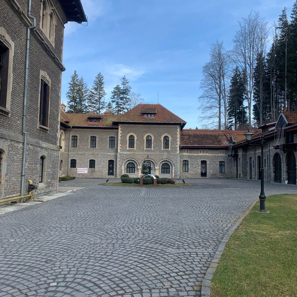 รูปภาพถ่ายที่ Castelul Cantacuzino โดย Anca P. เมื่อ 12/21/2019