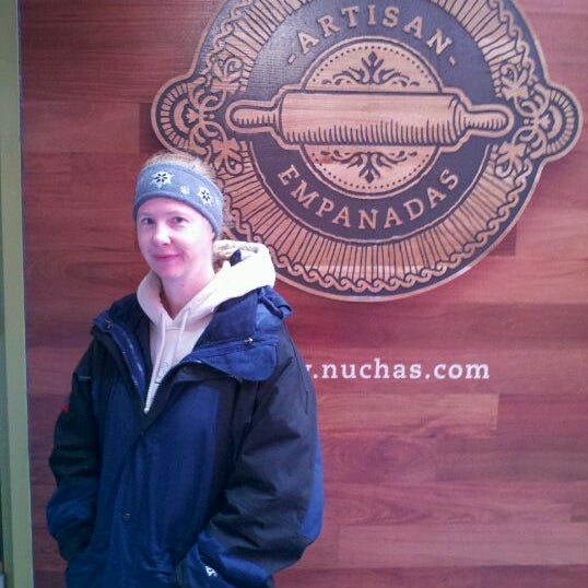 1/27/2012にEric W.がNuchas Artisan Empanadasで撮った写真